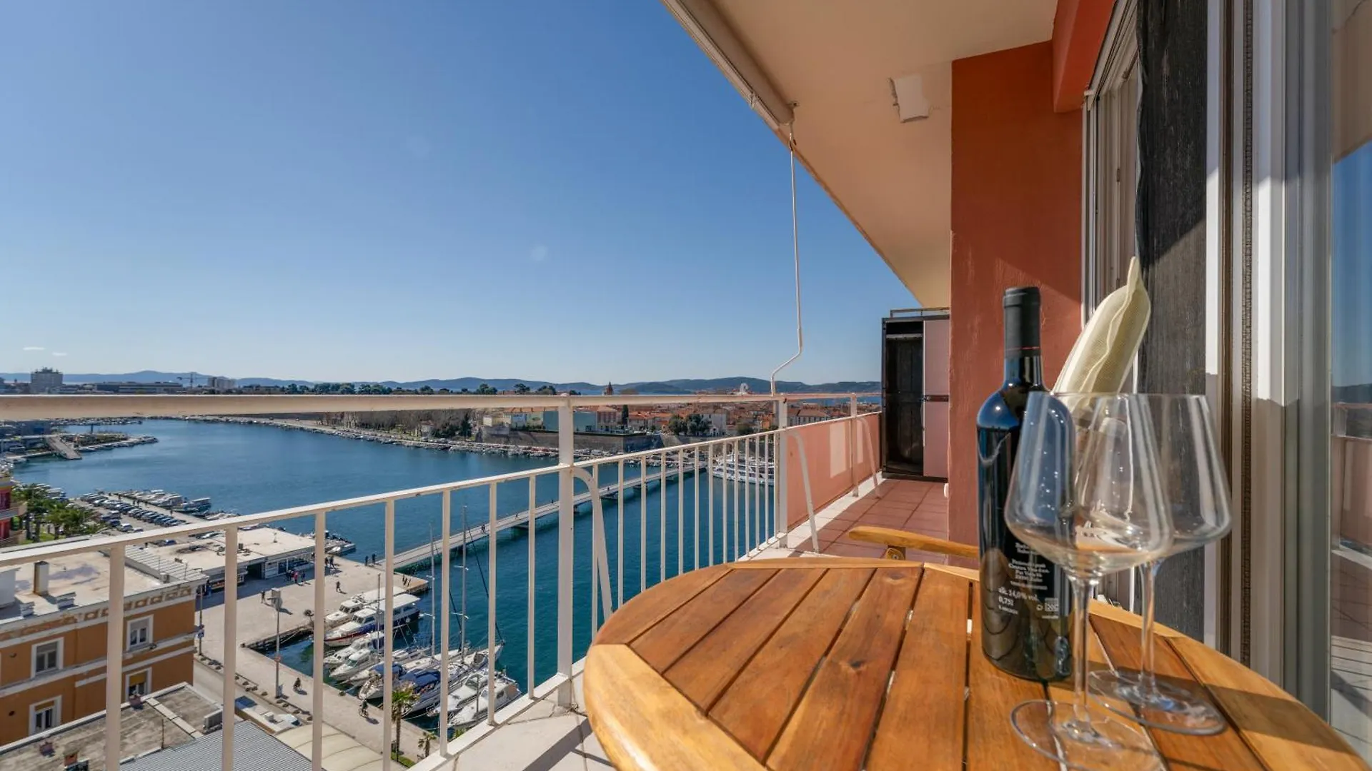 To-Do Bridge Center Sea View Lejlighed Zadar